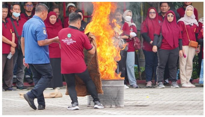 YPTA Surabaya Hadirkan Dinas Pemadam Kebakaran dalam Pelatihan Pencegahan Kebakaran